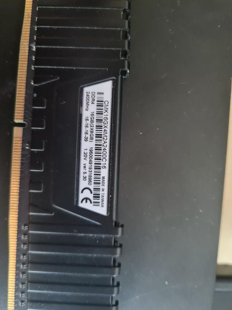32 (4x8) Gb RAM DDR 4 non-ECC Vengeance LPX, Ophalen, DDR4, Zo goed als nieuw, Desktop