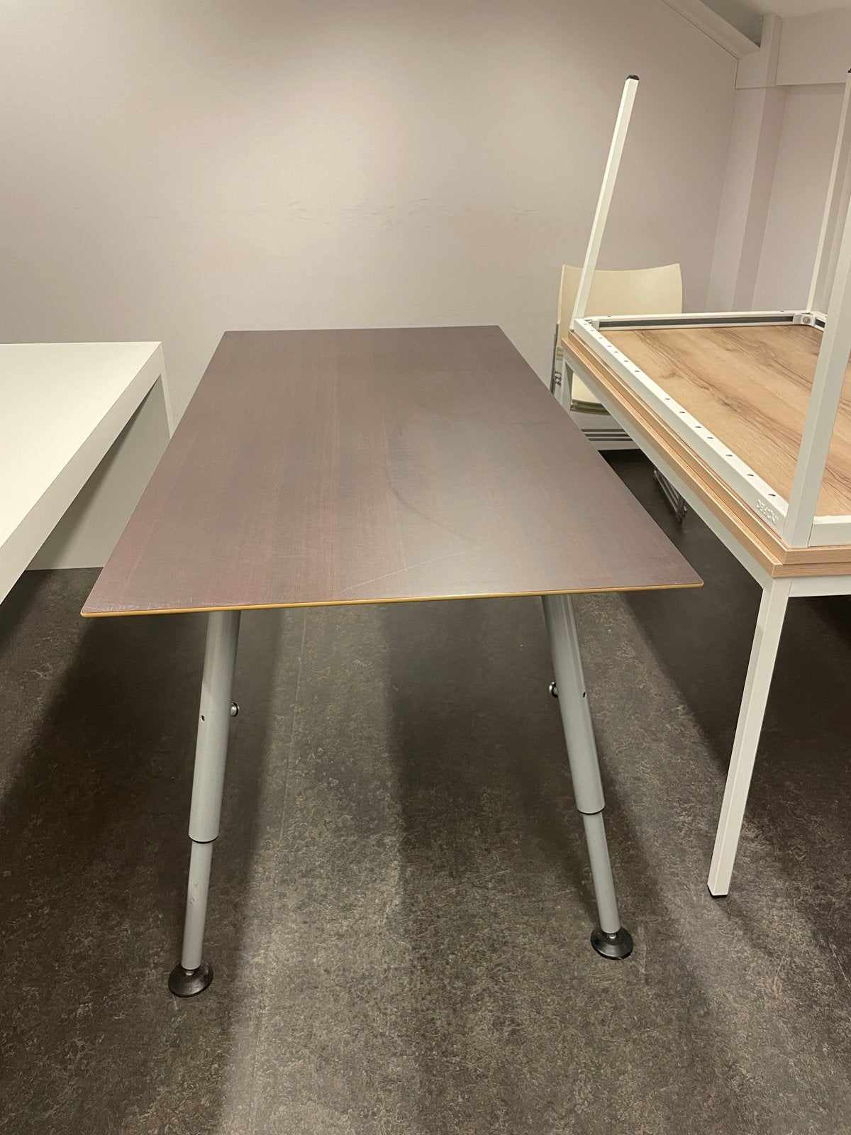 Tafel met donker blad, Ophalen, Overige materialen, Gebruikt, 50 tot 100 cm