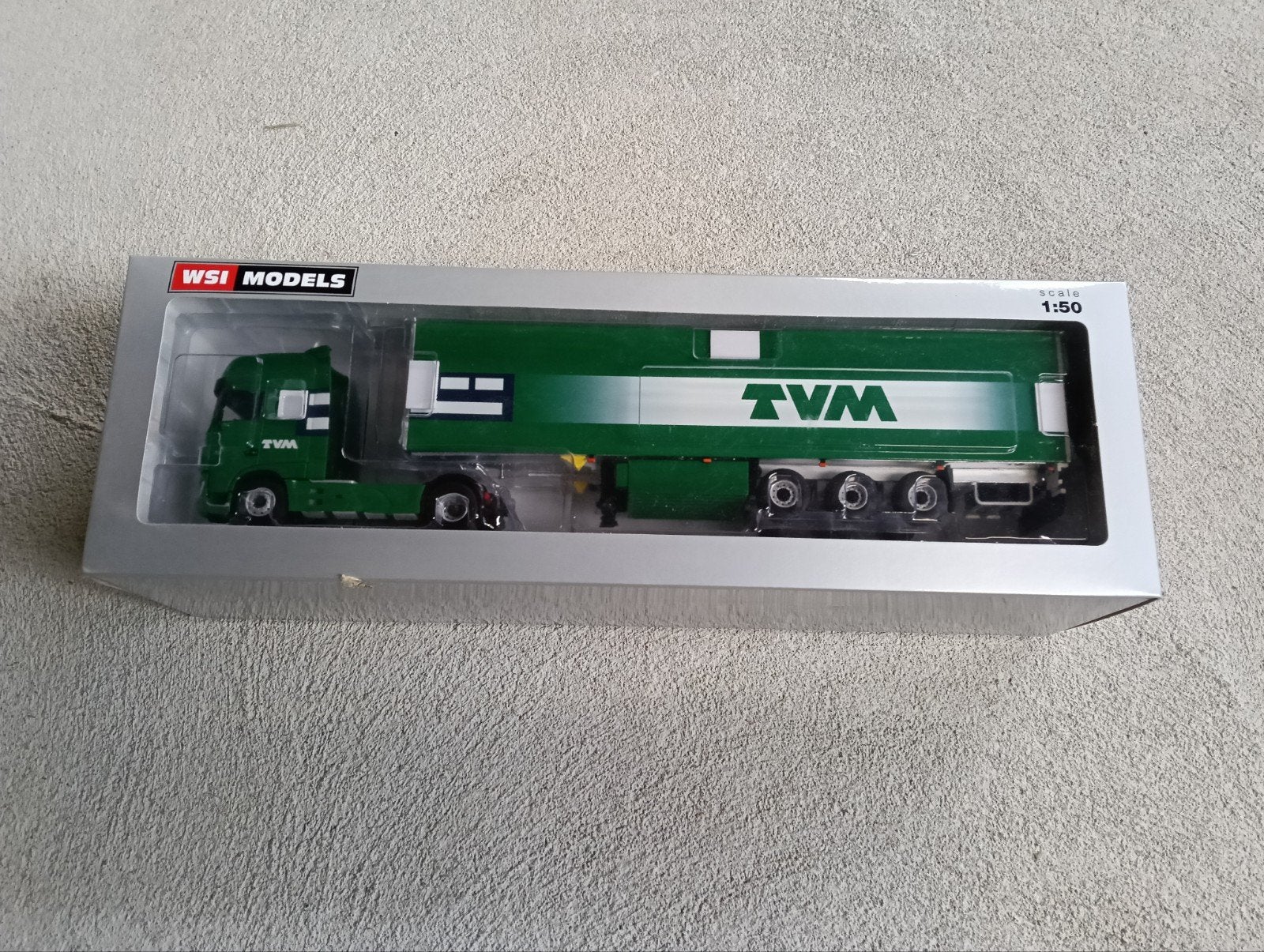 WSI Models TVM Vrachtwagen met Trailer Schaal 1:50, 1:50 of kleiner, Nieuw, Truck, Ophalen