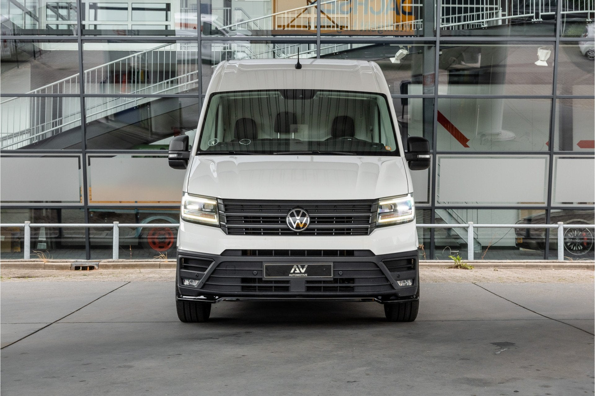 Volkswagen Crafter 2.0 TDI 177PK L3H3 DSG | L+R Schuifdeur |, Stof, Gebruikt, Zwart, Volkswagen