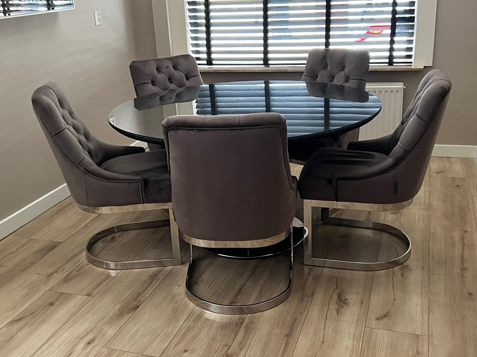5 Richmond Interiors Eetkamerstoelen - taupe Fluweel velvet, Ophalen, Gebruikt, Overige kleuren, Metaal