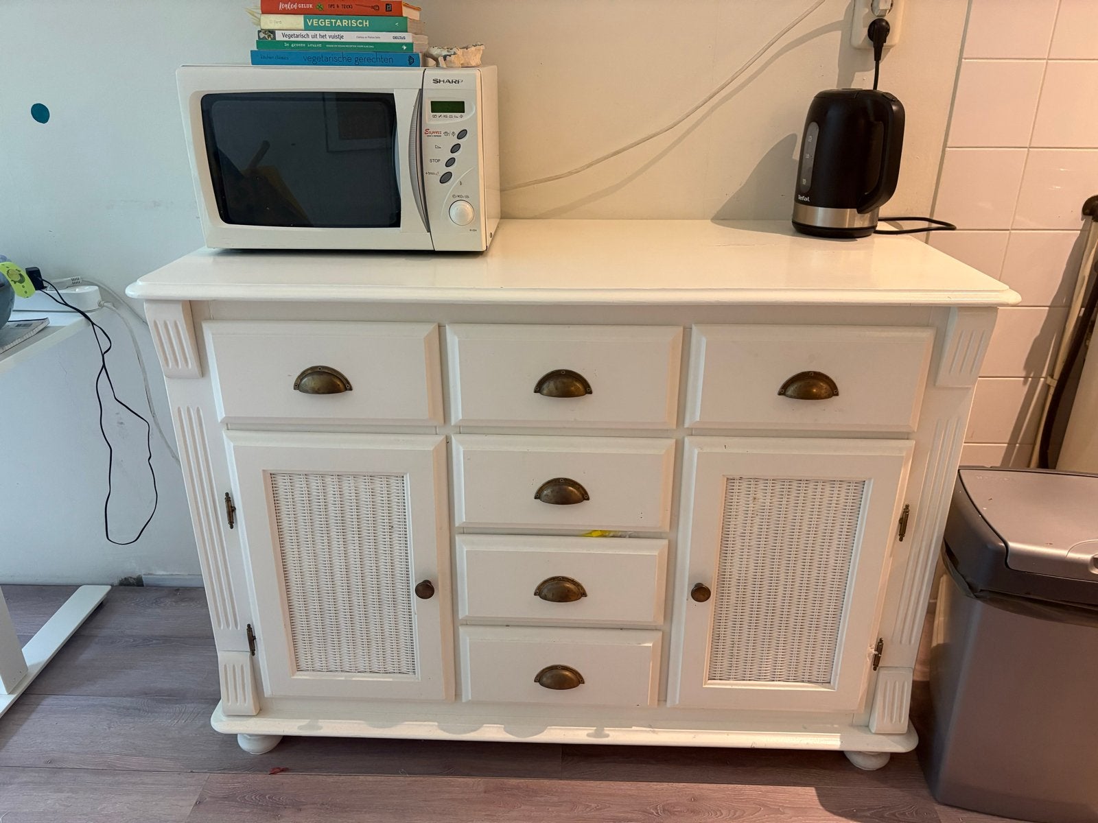 Robuust grenen dressoir met lades en deuren, Ophalen, Gebruikt, 100 tot 150 cm, Met lade(s)