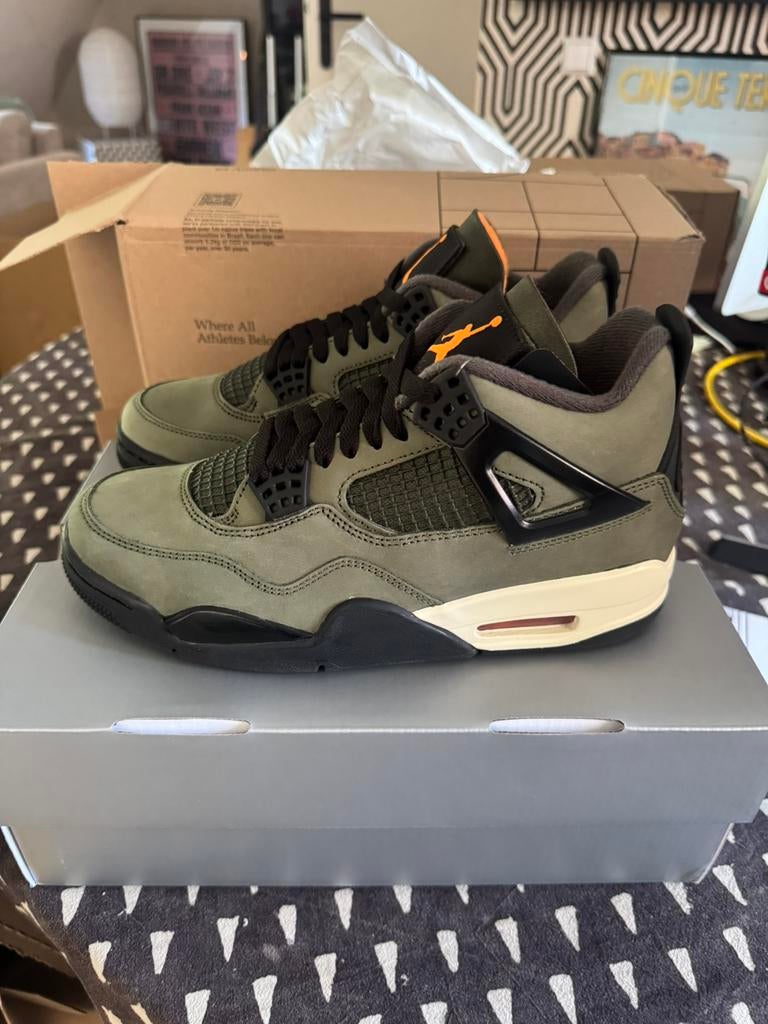 Air Jordan 4 Reto Undefeated (maat 39), Kleding | Heren, Schoenen, Ophalen of Verzenden, Nieuw