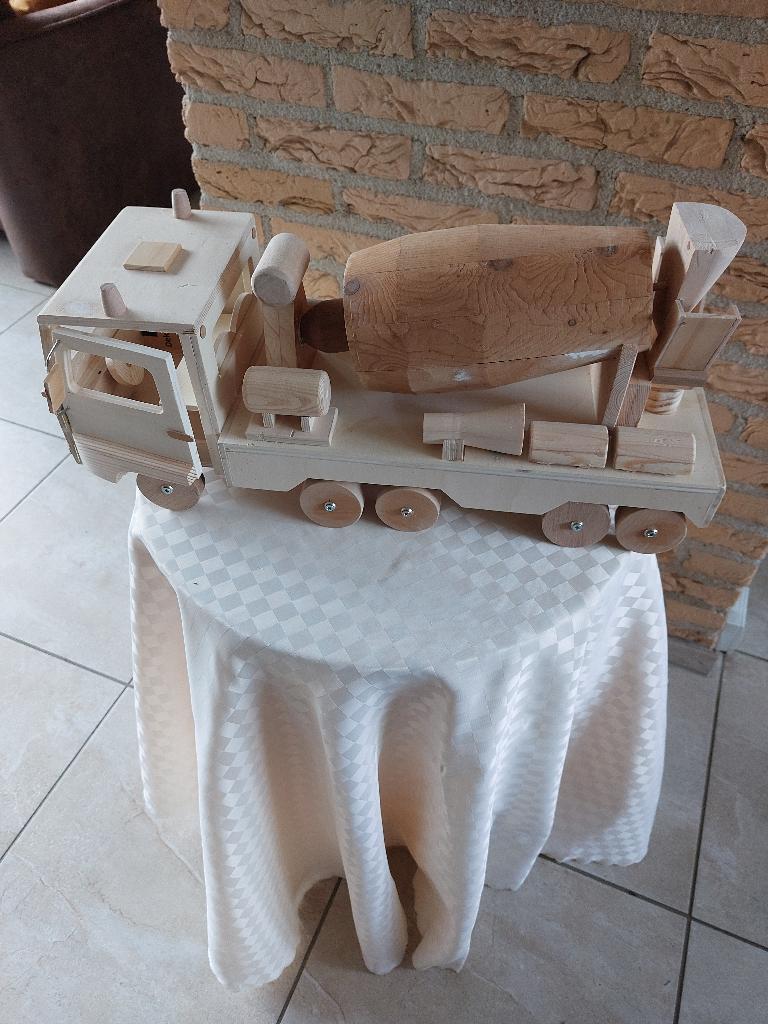 houten betonmolen 4,5 kilo , nieuw! hoogte 21, lengte 56 cm, Kinderen en Baby's, Ophalen of Verzenden, Nieuw, Rij- of Hobbelspeelgoed