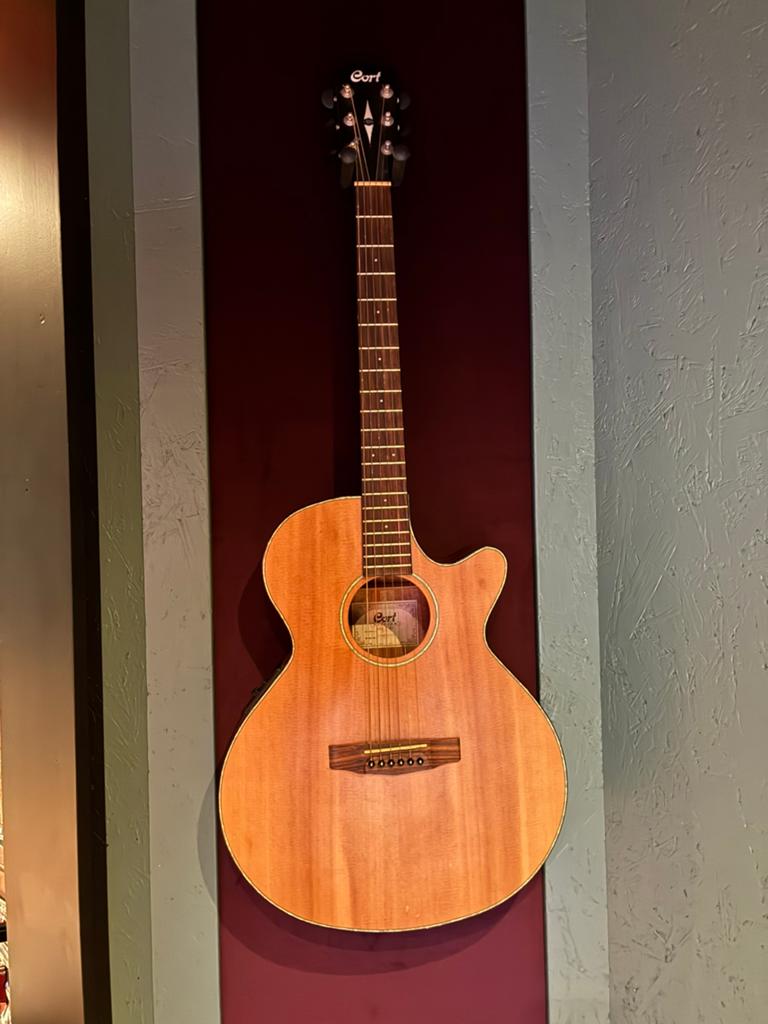 Cort Gitaar, Muziek en Instrumenten, Snaarinstrumenten | Gitaren | Akoestisch, Ophalen of Verzenden, Zo goed als nieuw, Klassieke of Spaanse gitaar