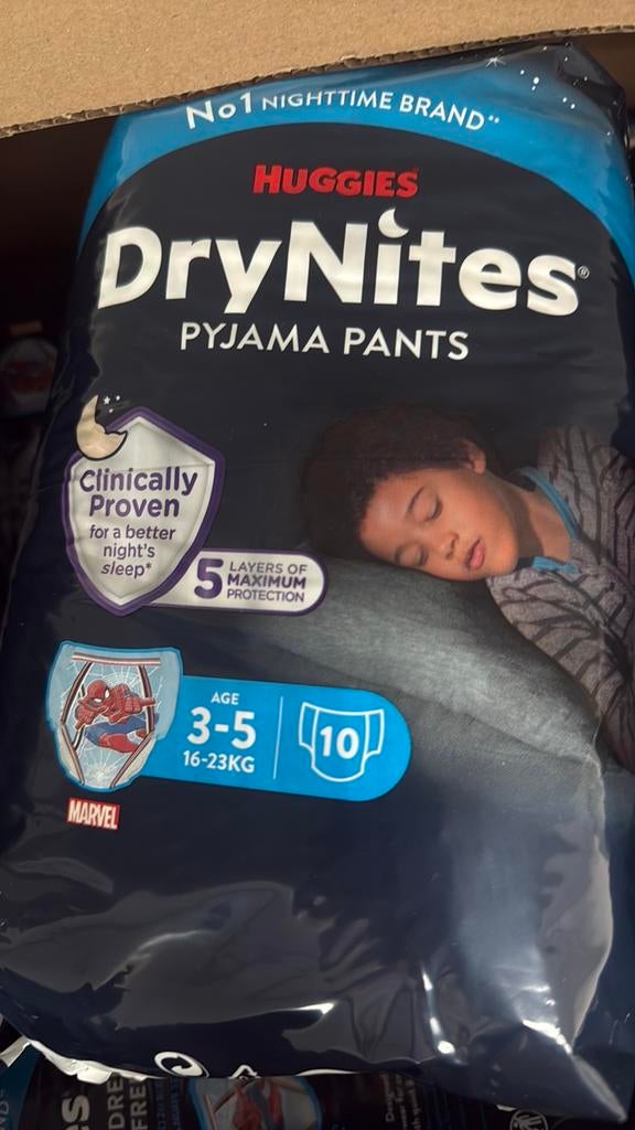 10 pakken  huggies nacht luiers nr5, Ophalen, Zo goed als nieuw