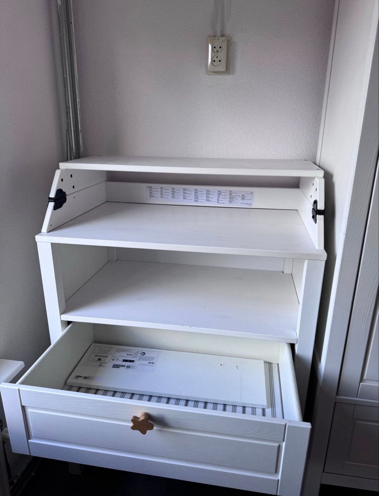 Witte commode met lades en opklapbaar blad, Ophalen, Gebruikt, 50 tot 70 cm, 75 tot 100 cm