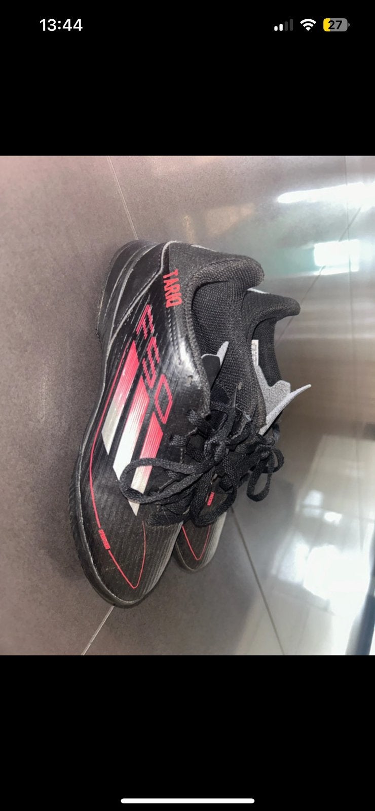 Zaalvoetbal schoen Adidas F50, Ophalen of Verzenden, Zo goed als nieuw