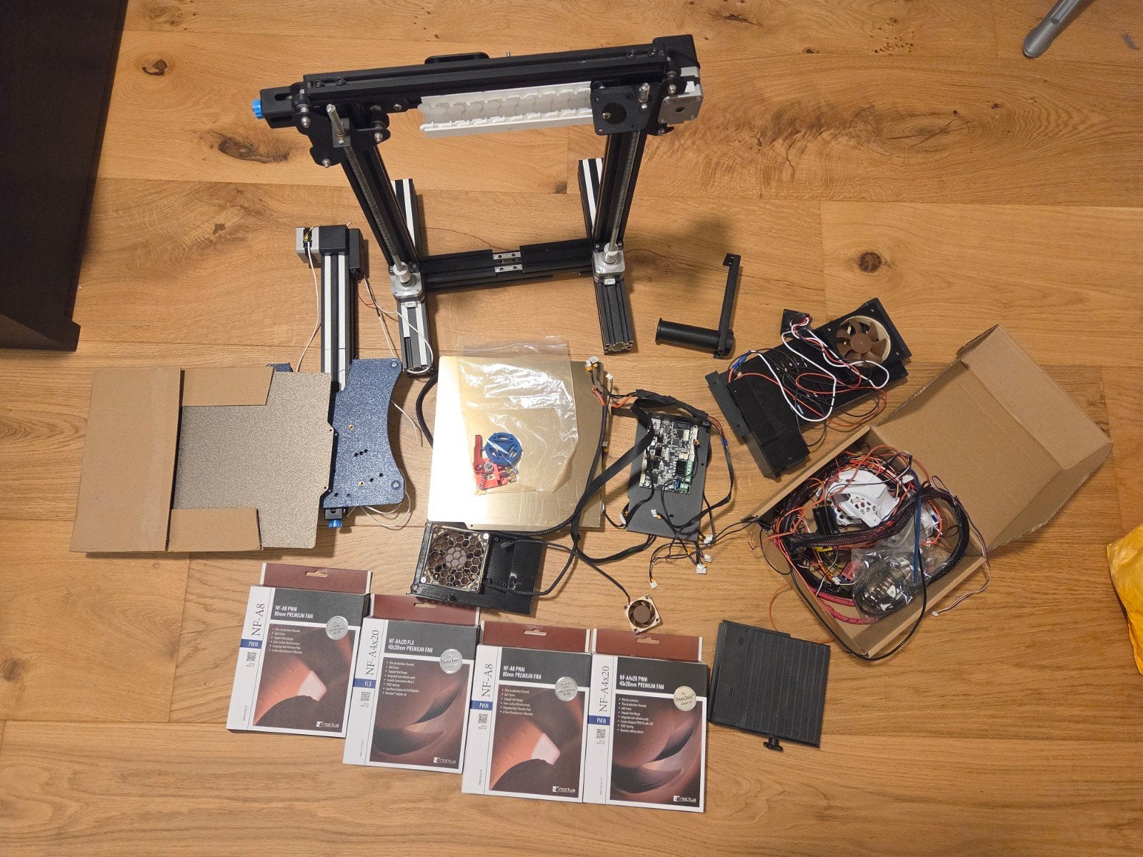 Creality Ender 3 v2 (gedemonteerd) met noctua fans, Ophalen, Gebruikt, Creality Ender 3 V2, Filament