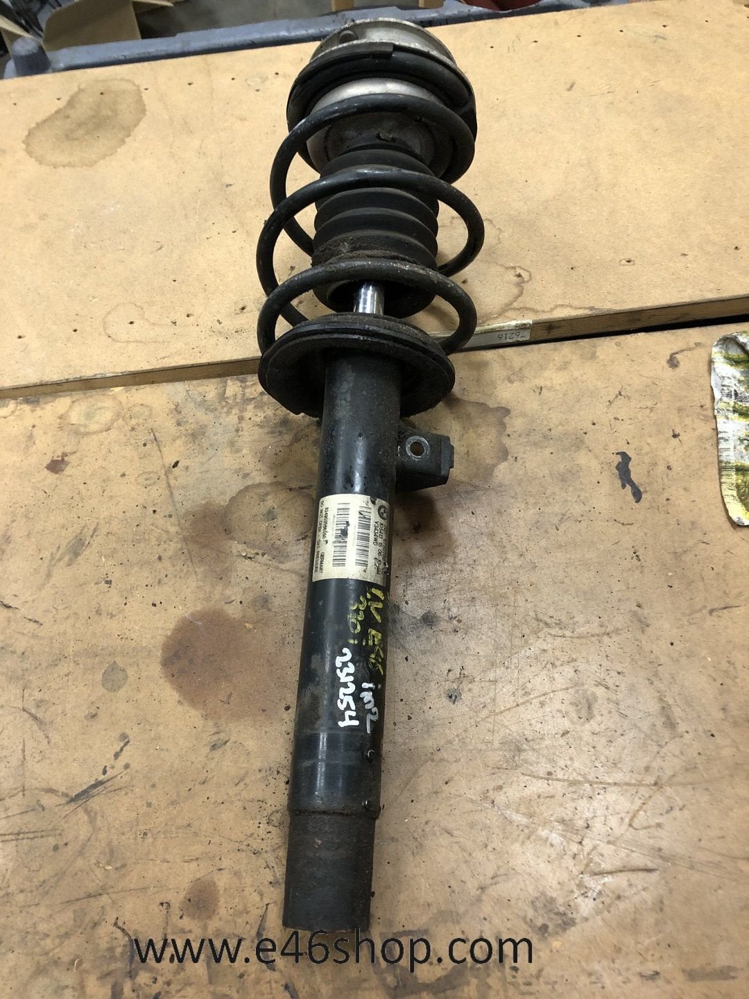 VEERPOOT SCHOKBREKER BMW E46 LINKS OE 6750788, Auto-onderdelen, Gebruikt, -, -, Ophalen of Verzenden