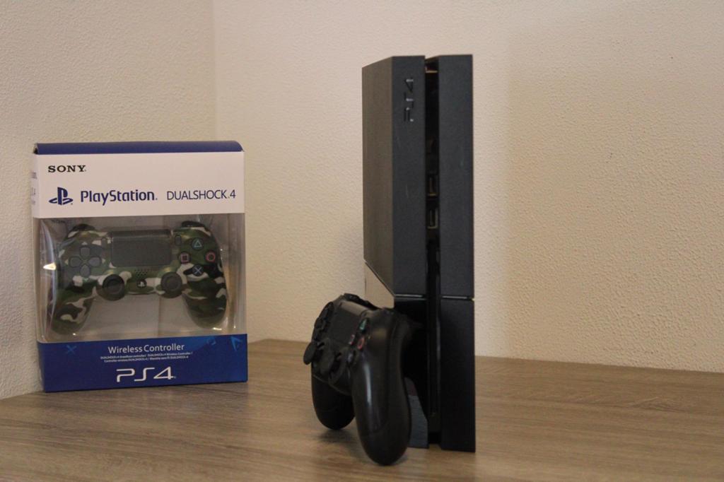 Sony PlayStation 4 FAT + 1 Controller + 9 Spellen, Met games, Ophalen of Verzenden, Zo goed als nieuw, Met 1 controller