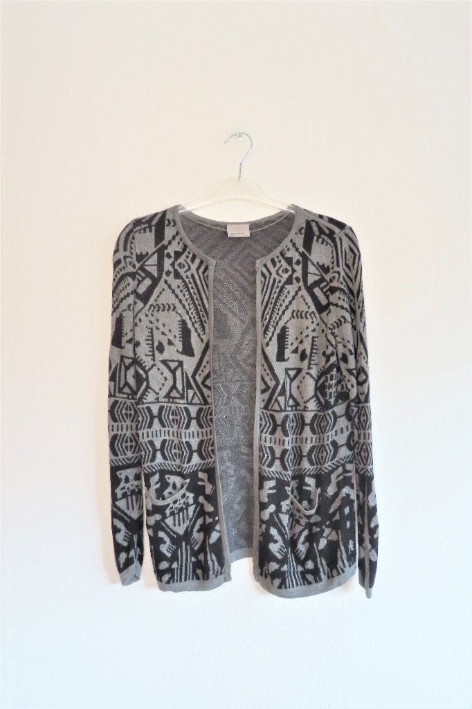Grijs vest met zwart azteken patroon Vero Moda mt S (3717), Vero Moda, Ophalen of Verzenden, Zo goed als nieuw, Maat 36 (S)