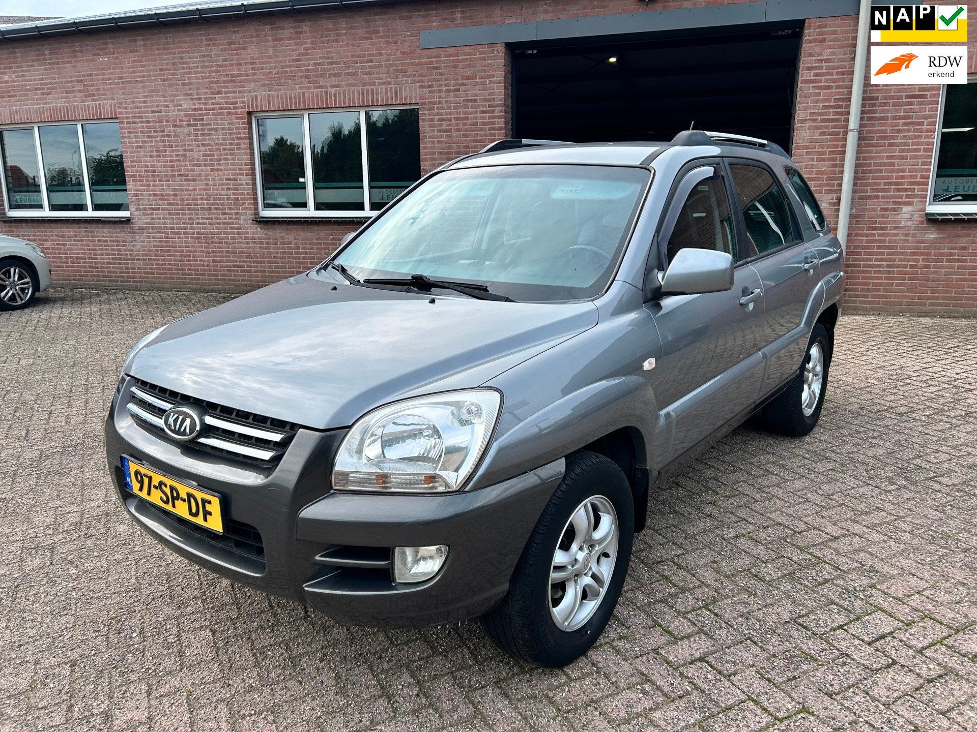 Kia Sportage 2.0 CVVT Executive // 192.000 km NAP // Airco, Auto's, Kia, 1442 kg, Gebruikt, 4 cilinders, Automatische klimaatregeling