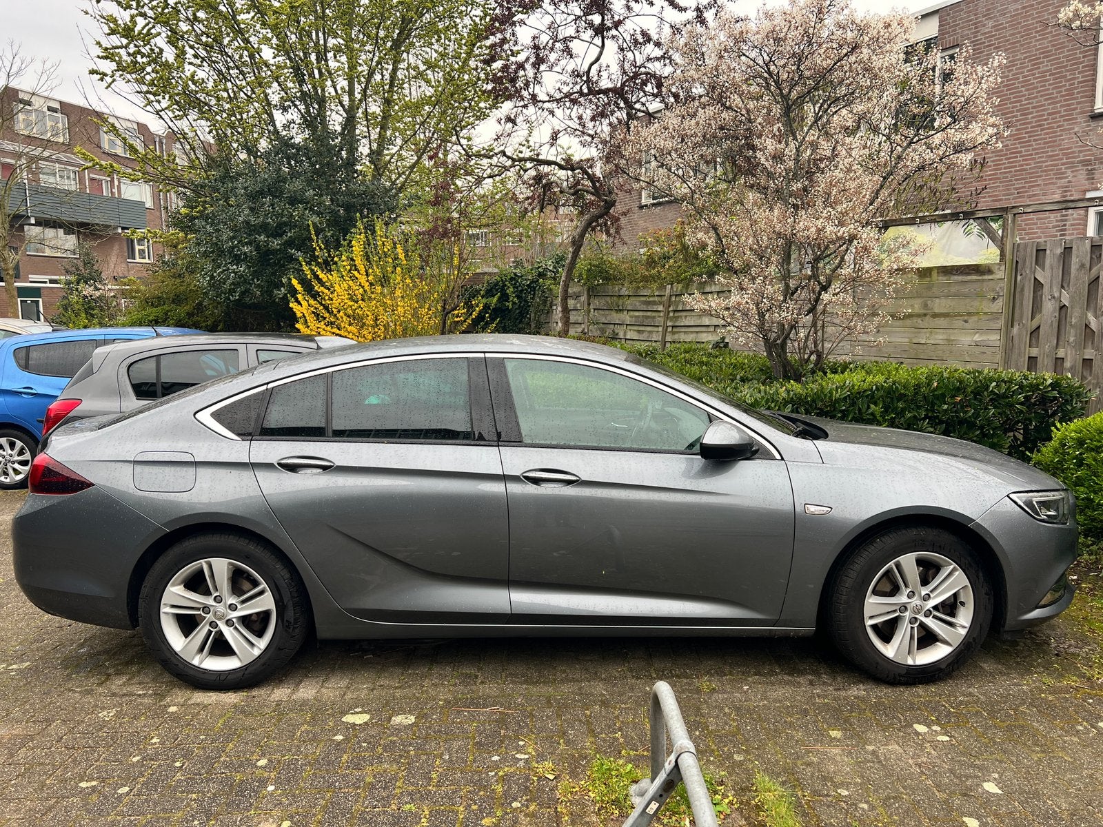 2017 Opel Insignia Grand Sport 1.6 Turbo Diesel, Auto's, Opel, 4 cilinders, Leder, Diesel, Particulier