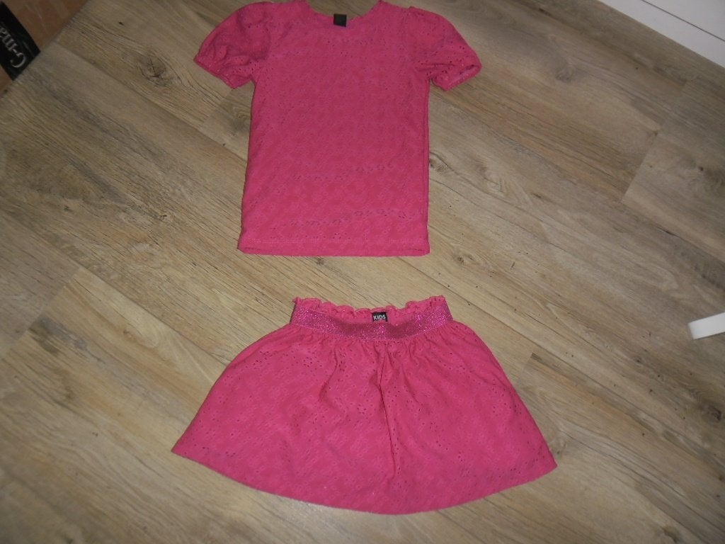 Roze Broderie Setje Wibra Rok Maat 110/116 + T-Shirt 122/128, Meisje, Nieuw, Ophalen of Verzenden, Setje