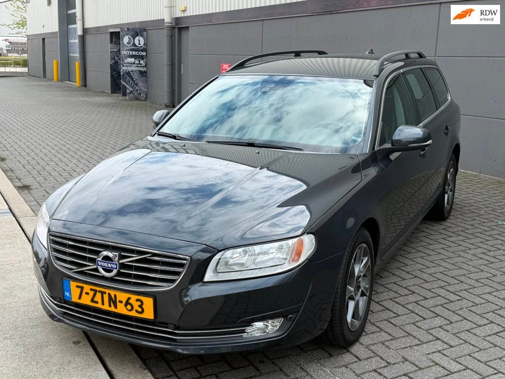 Volvo V70 2.0 D4 Nordic+, Auto's, Voorwielaandrijving, Zilver of Grijs, 750 kg, 5 stoelen