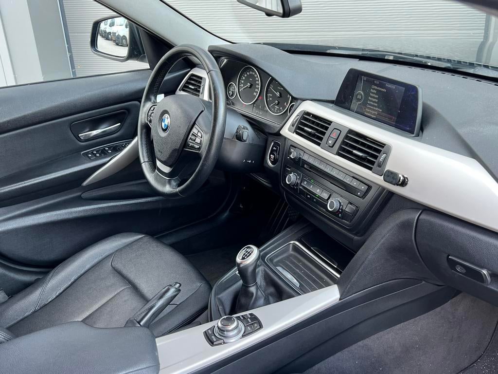 Zwarte BMW 3-Serie 318D 2.0 Touring 200PK/NieuweAPK/Leer/AC!, 745 kg, 1995 cc, Zwart, Leder