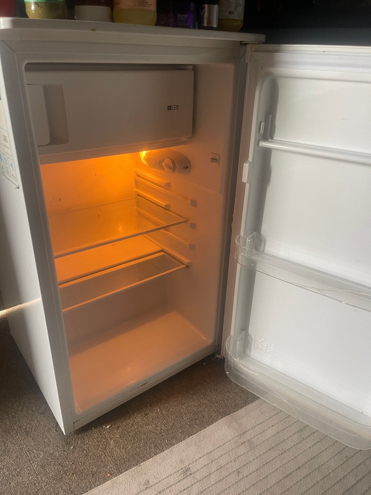 Koelkast in zeer goede staat - Ophalen 23-30 juli, Witgoed en Apparatuur, Koelkasten en IJskasten, 85 tot 120 cm, 75 tot 100 liter