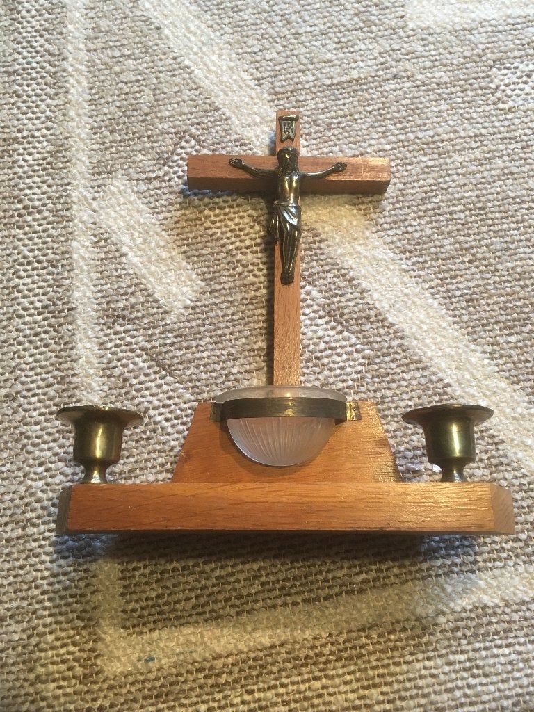 houten kruis kerk kaarsenstandaard wijwaterbakje, Ophalen of Verzenden
