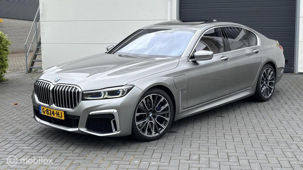 BMW 745e High Executive M-pakket/HK/Pano/4w best/softclose, Auto's, BMW, Automaat, Achterwielaandrijving, Gebruikt, Euro 6