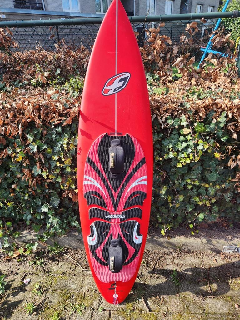 Rood Shortboard Surfplank 172x45x5,2, Watersport en Boten, Golfsurfen, Ophalen of Verzenden