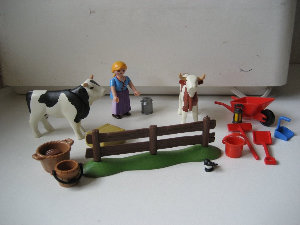 playmobil boerin met koeien en materiaal, Ophalen of Verzenden, Zo goed als nieuw
