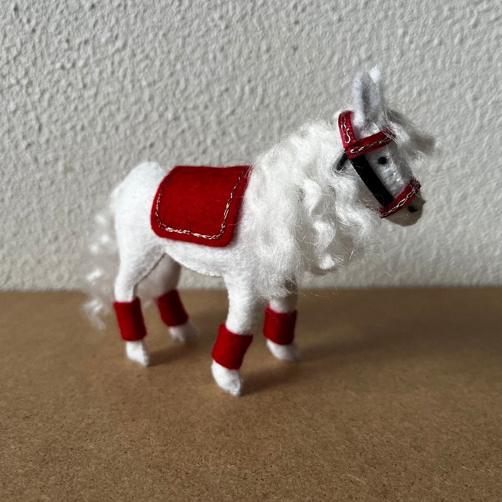 Ozosnel, paard van Sinterklaas van vilt, Ophalen of Verzenden, Nieuw, Figuurtje(s)