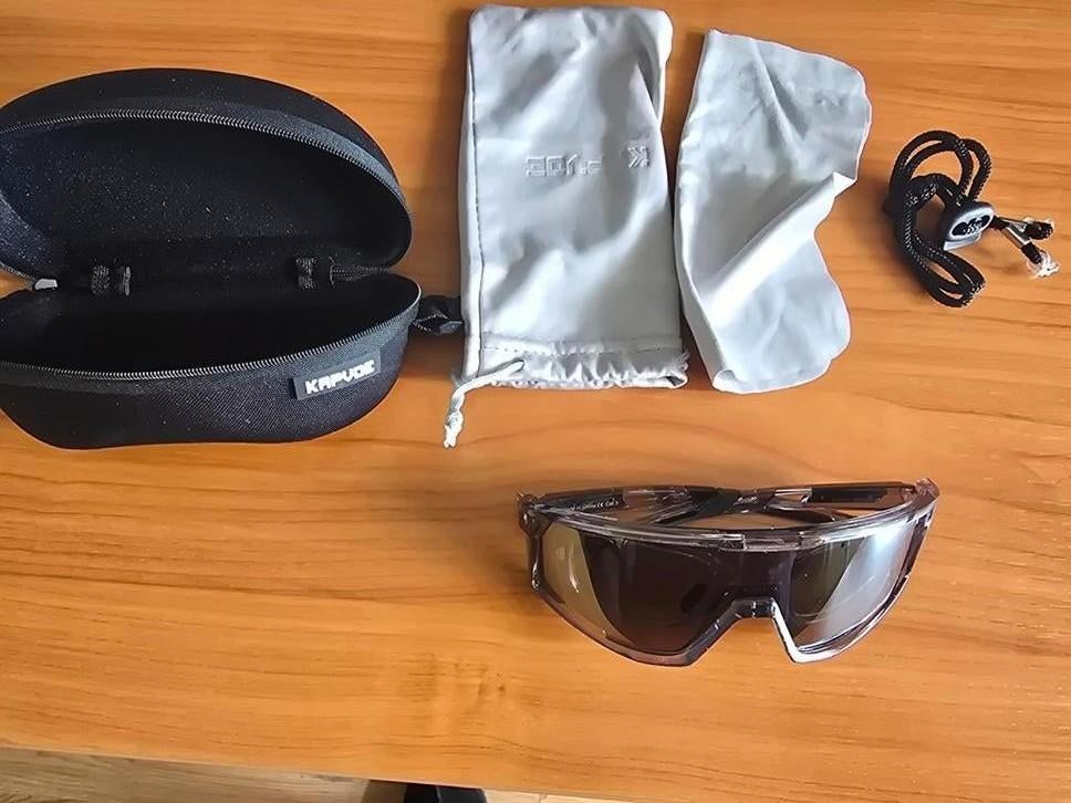 KAPVOE Sportzonnebril - Ideaal voor fietsen en sport, Overige merken, Zonnebril, Ophalen of Verzenden, Zo goed als nieuw