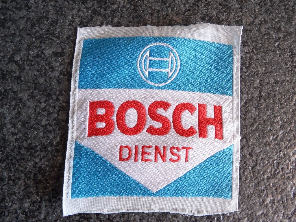 Bosch Dienst stofjas embleem 9 x 9 cm., Verzenden, Gebruikt, Gebruiksvoorwerp