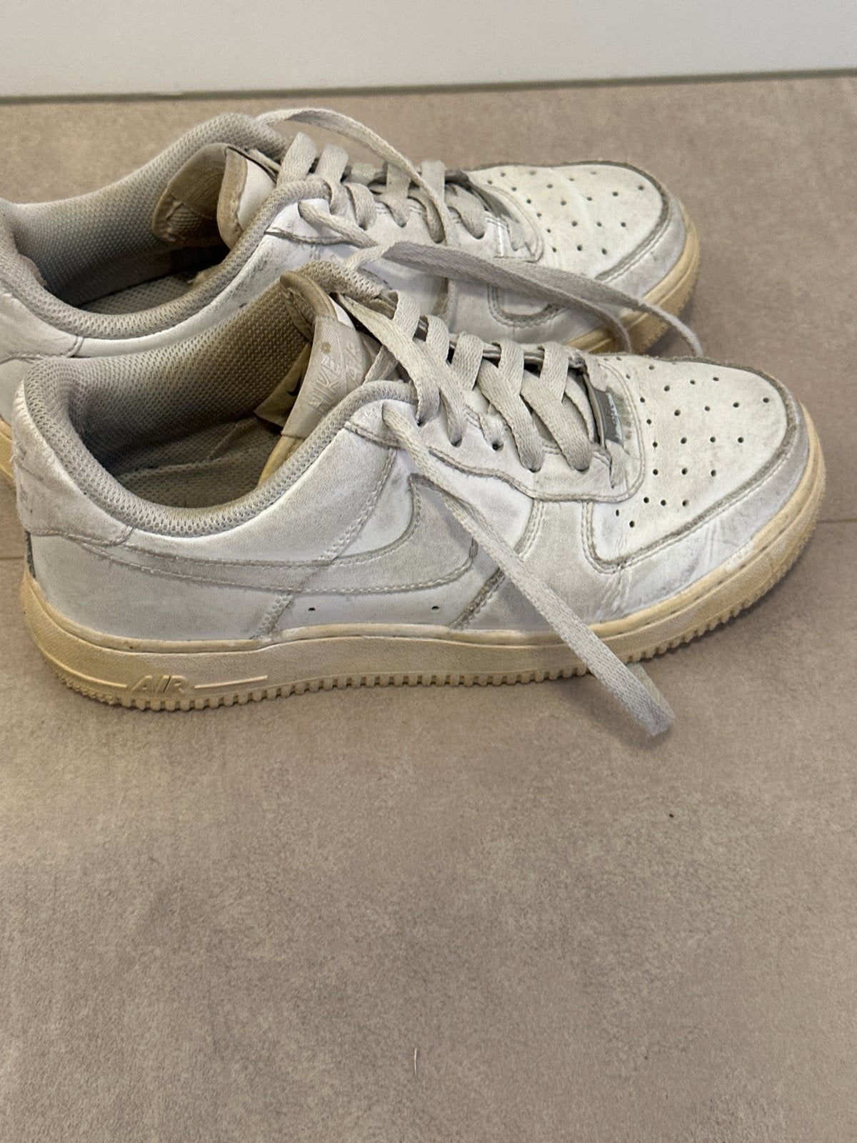 Nike Air Force 1 Dames Sneakers - Maat 38.5, Kleding | Dames, Schoenen, Ophalen of Verzenden, Gedragen, Wit, Sneakers of Gympen