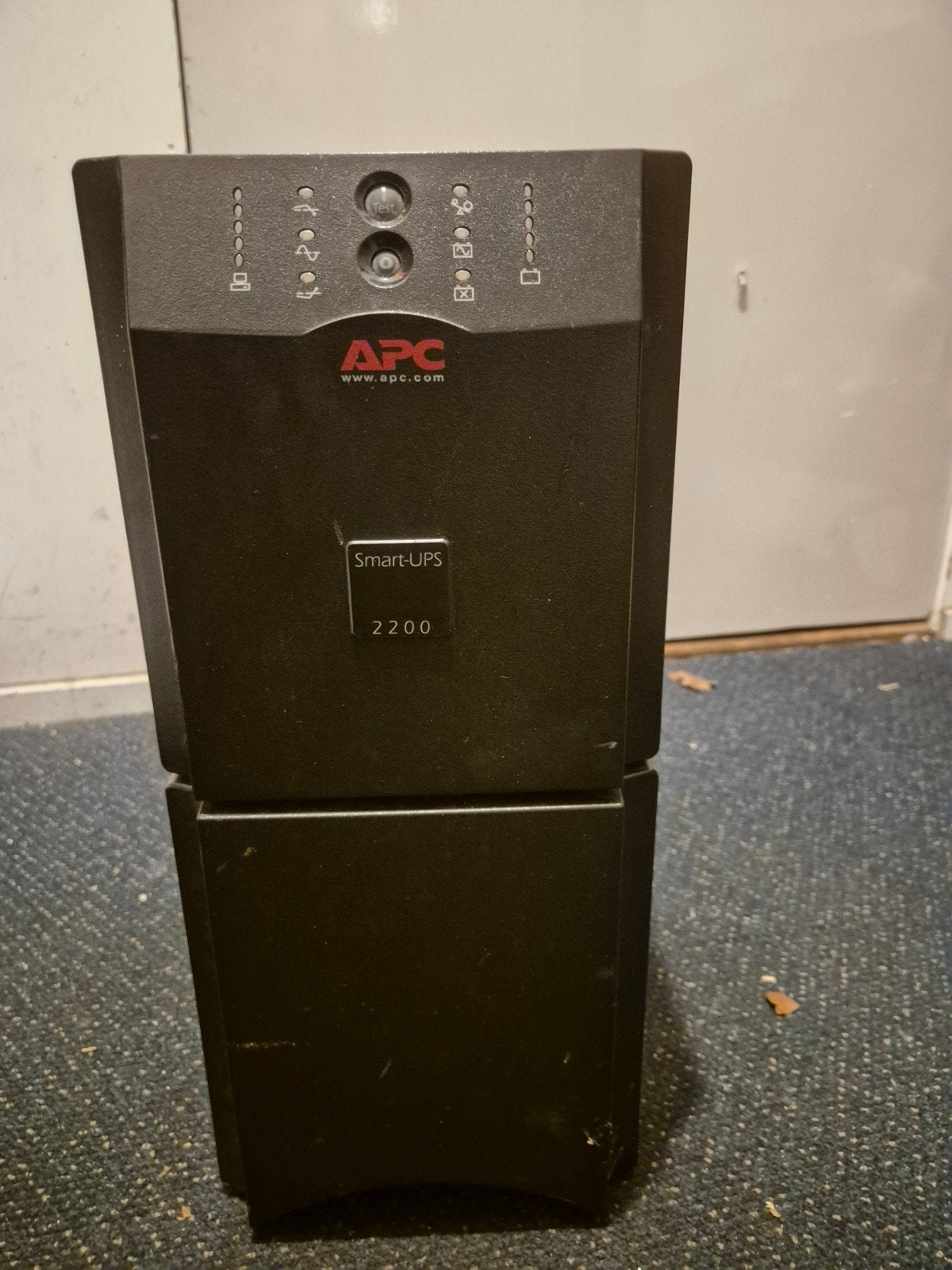 APC Smart-UPS 2200 VA (SUA2200I) – Noodvoeding / UPS, Ophalen of Verzenden