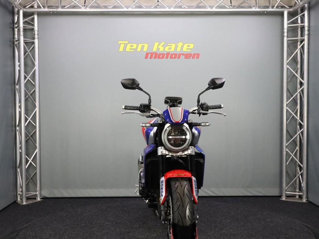 Honda CB 1000 R Ten Kate Edition, Bedrijf, Naked bike