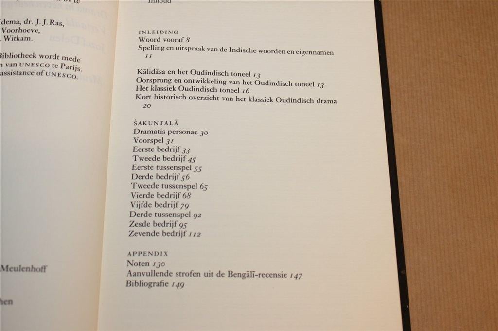 Śakuntalā — Indisch Hofdrama 4e Eeuw, Oosterse Bibliotheek, Ophalen of Verzenden, Gelezen