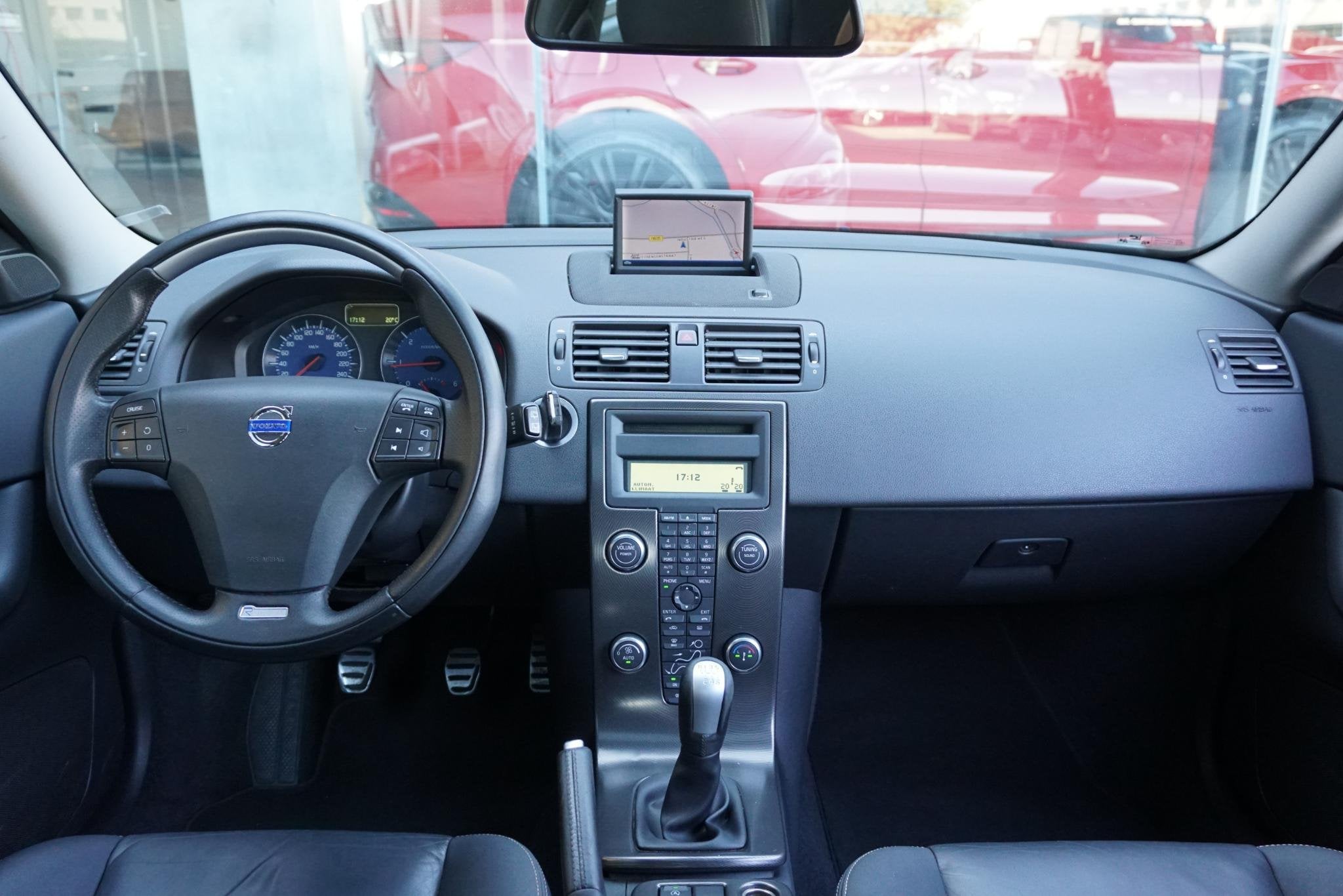 Volvo C30 1.6 D2 R-edition + PANO / NAVI / LEDER / XENON / S, Auto's, 28 km/l, Gebruikt, Zwart, 4 cilinders