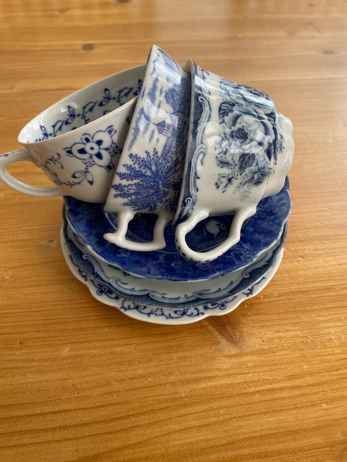 Vintage theekopjes en schotels, blauw-wit porselein, Ophalen