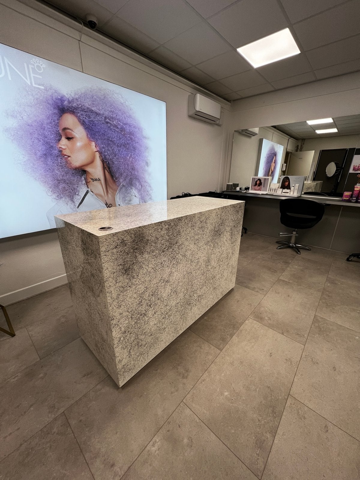 Moderne Toonbank voor Kapsalon of Receptie, Huis en Inrichting, Bureaus, Ophalen, Gebruikt