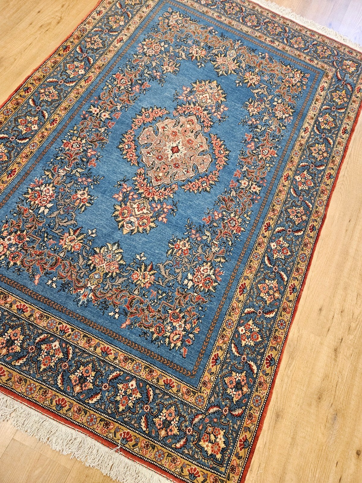 Vintage handgeknoopt perzisch tapijt ghom 223x139, Huis en Inrichting, Stoffering | Tapijten en Kleden, Info@SlatsAntiek.nl, Tweedehands