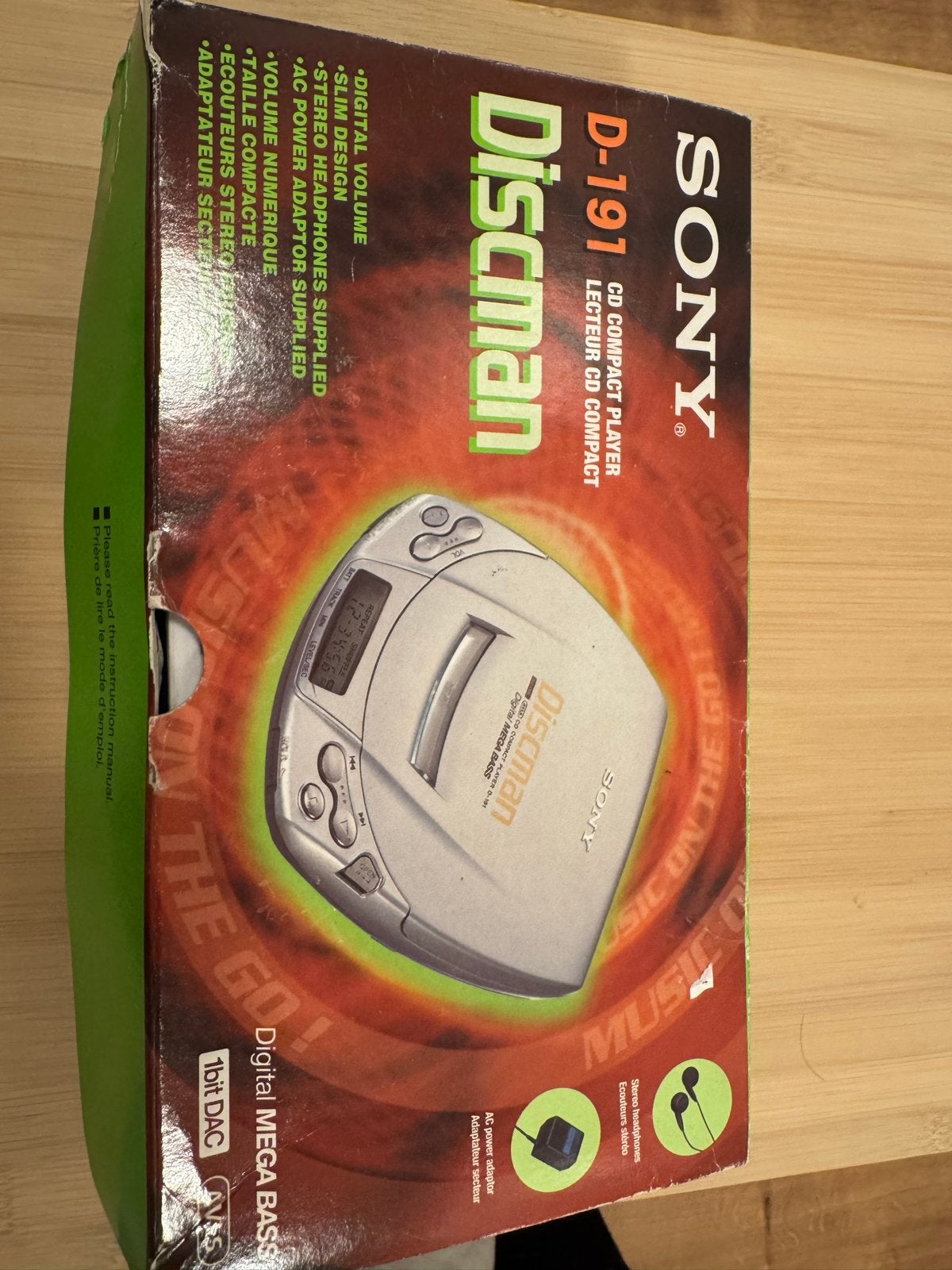 Defecte Sony Discman D-191 met accessoires, Ophalen of Verzenden, Discman