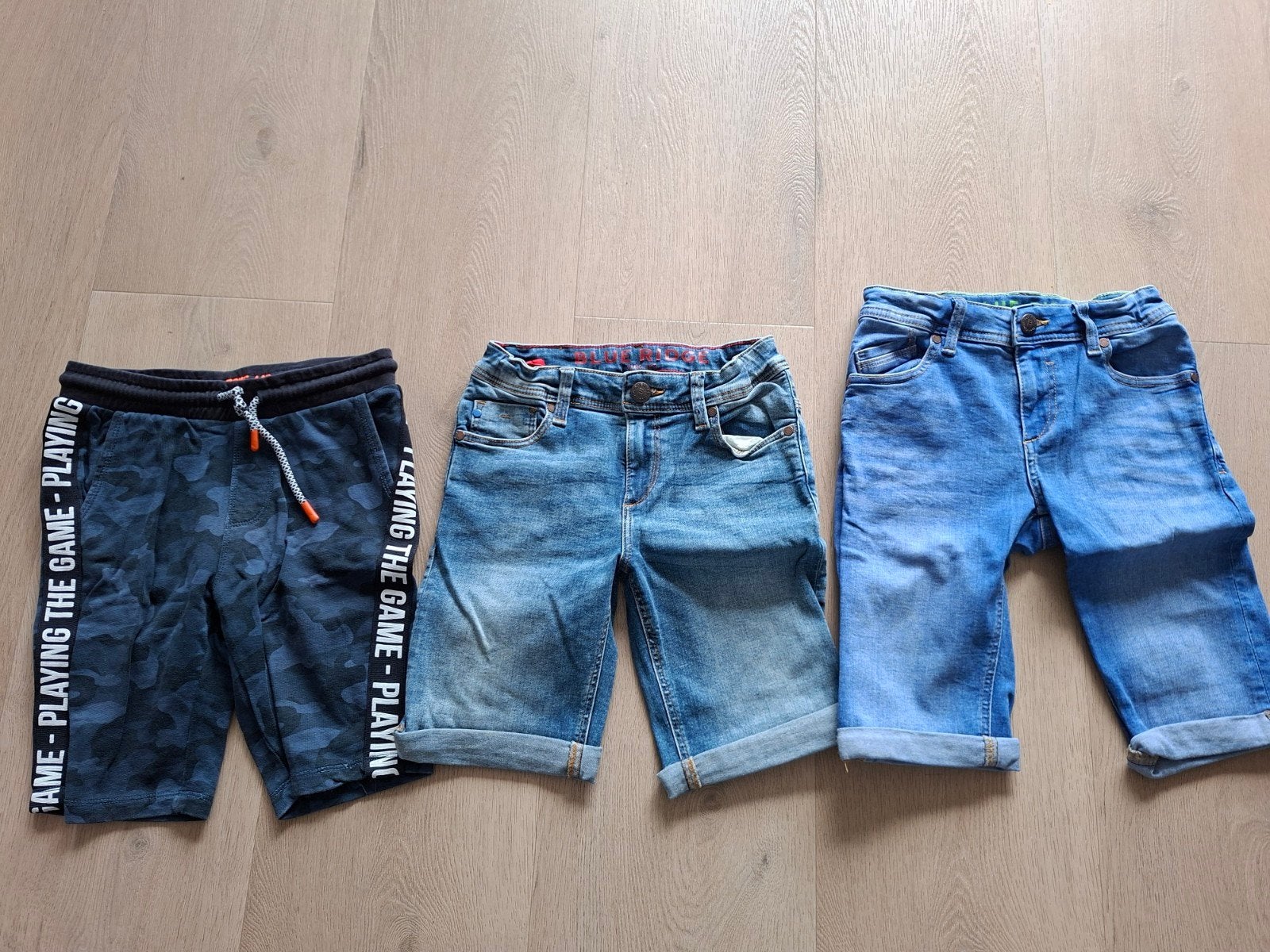 We Fasion 3 korte broeken jongen maat 140, Zo goed als nieuw, Ophalen, Broek, Jongen