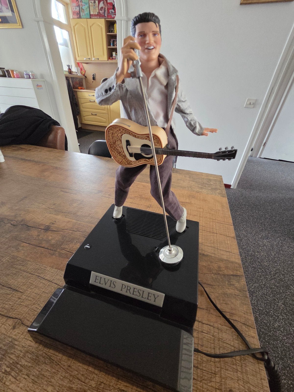 Elvis Presley telefoon/ beeld, Ophalen of Verzenden, Zo goed als nieuw, Pop, Beeldje of Miniatuur