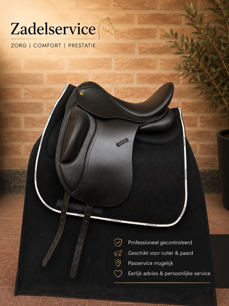 Anatomica octant 17,5 inch - Passervice mogelijk, Dieren en Toebehoren, Paarden en Pony's | Zadels, Ophalen of Verzenden, Zo goed als nieuw