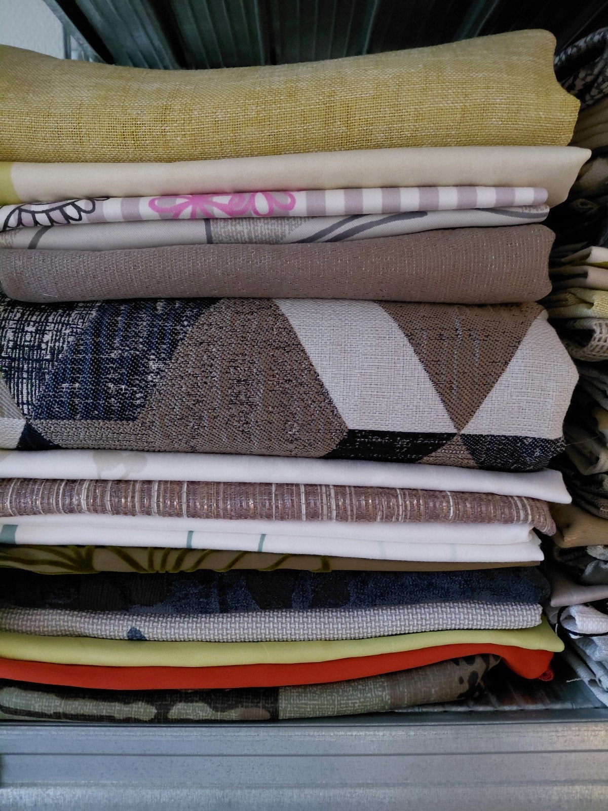 25 Stoffen Coupons - Minimaal 70x100cm, Overige materialen, Meerkleurig, Nieuw, Ophalen of Verzenden