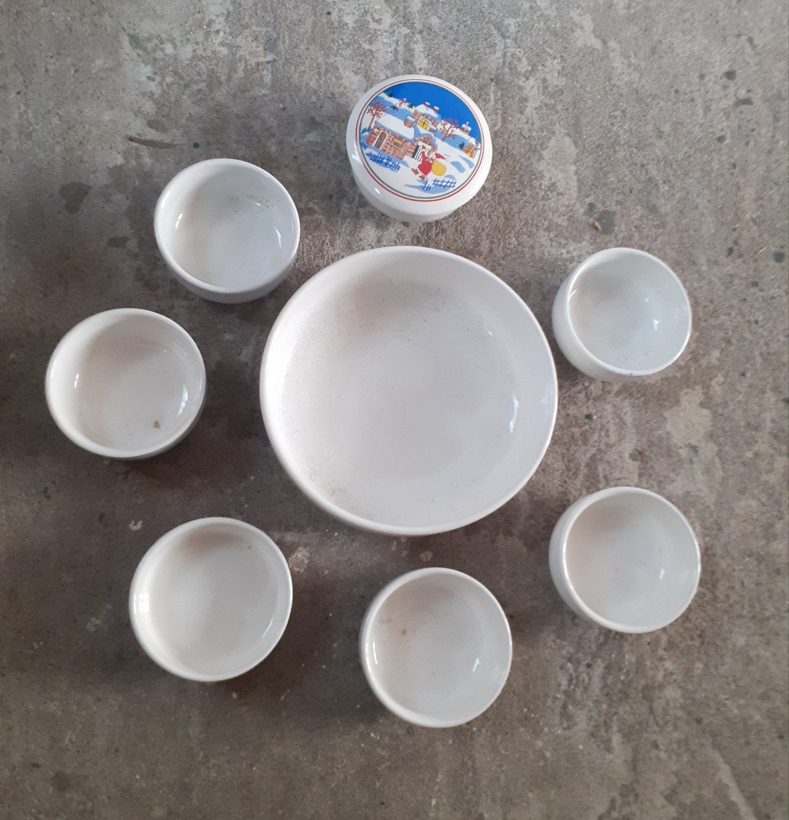 Vintage Wit Porseleinen Servies met Kerstdoosje, Ophalen of Verzenden, Overige stijlen, Porselein, Schaal of Schalen