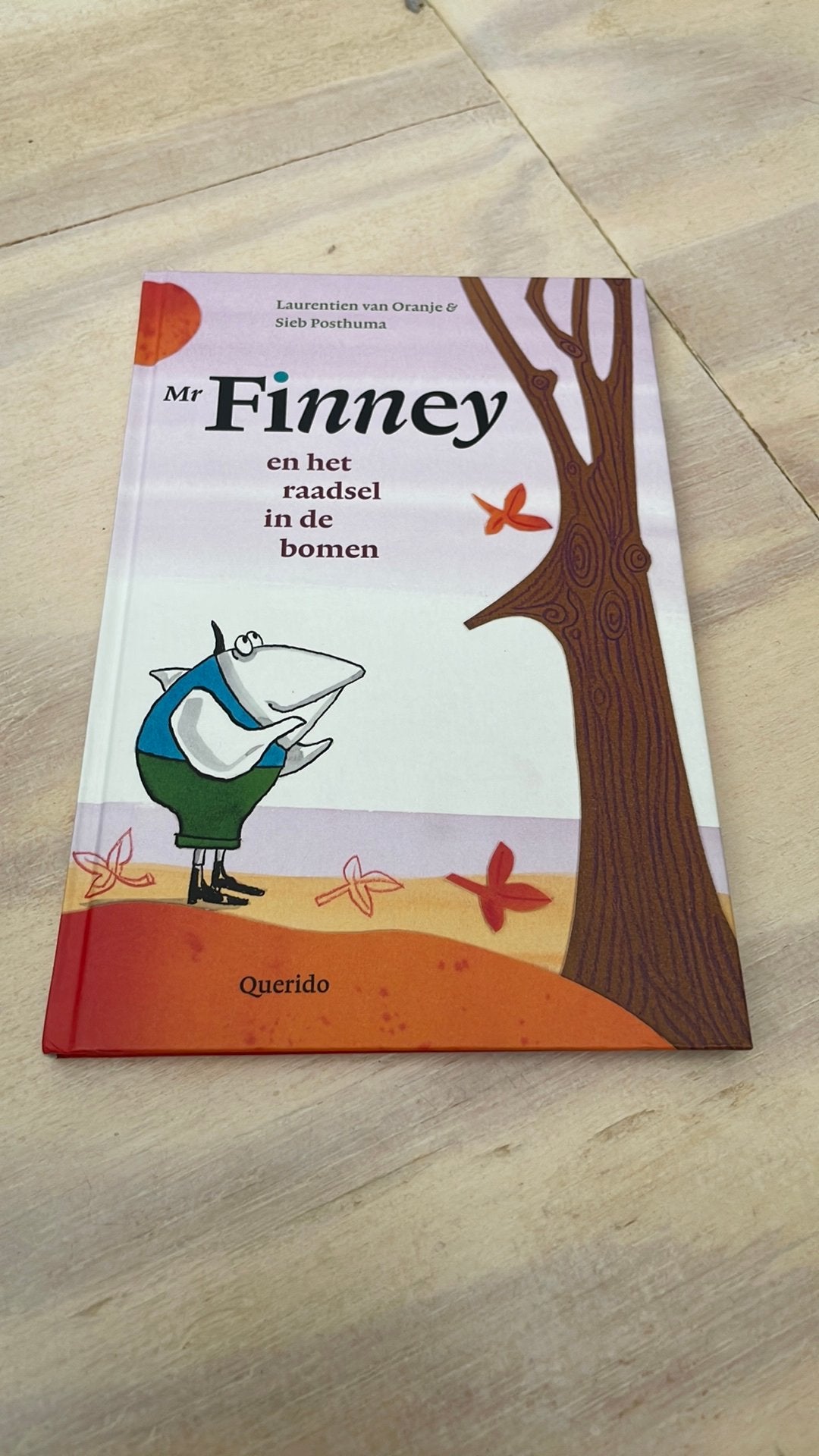 Laurentien van Oranje - Mr Finney, Ophalen of Verzenden, Zo goed als nieuw, Laurentien van Oranje