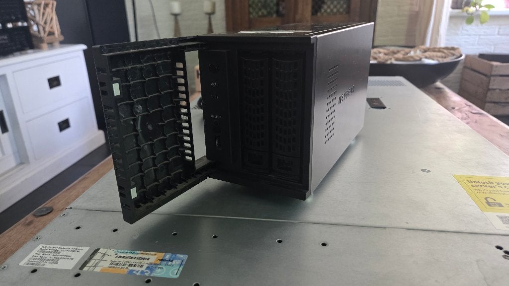 Readynas 102 netgear NAS 2 Bays, Computers en Software, NAS, Ophalen of Verzenden, Zo goed als nieuw