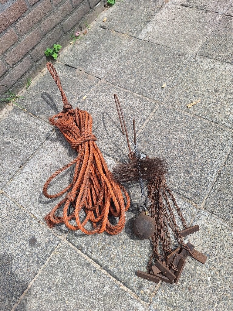 Schoorsteen veegset met touw, Ophalen, Gebruikt, Hout, Houtkachel