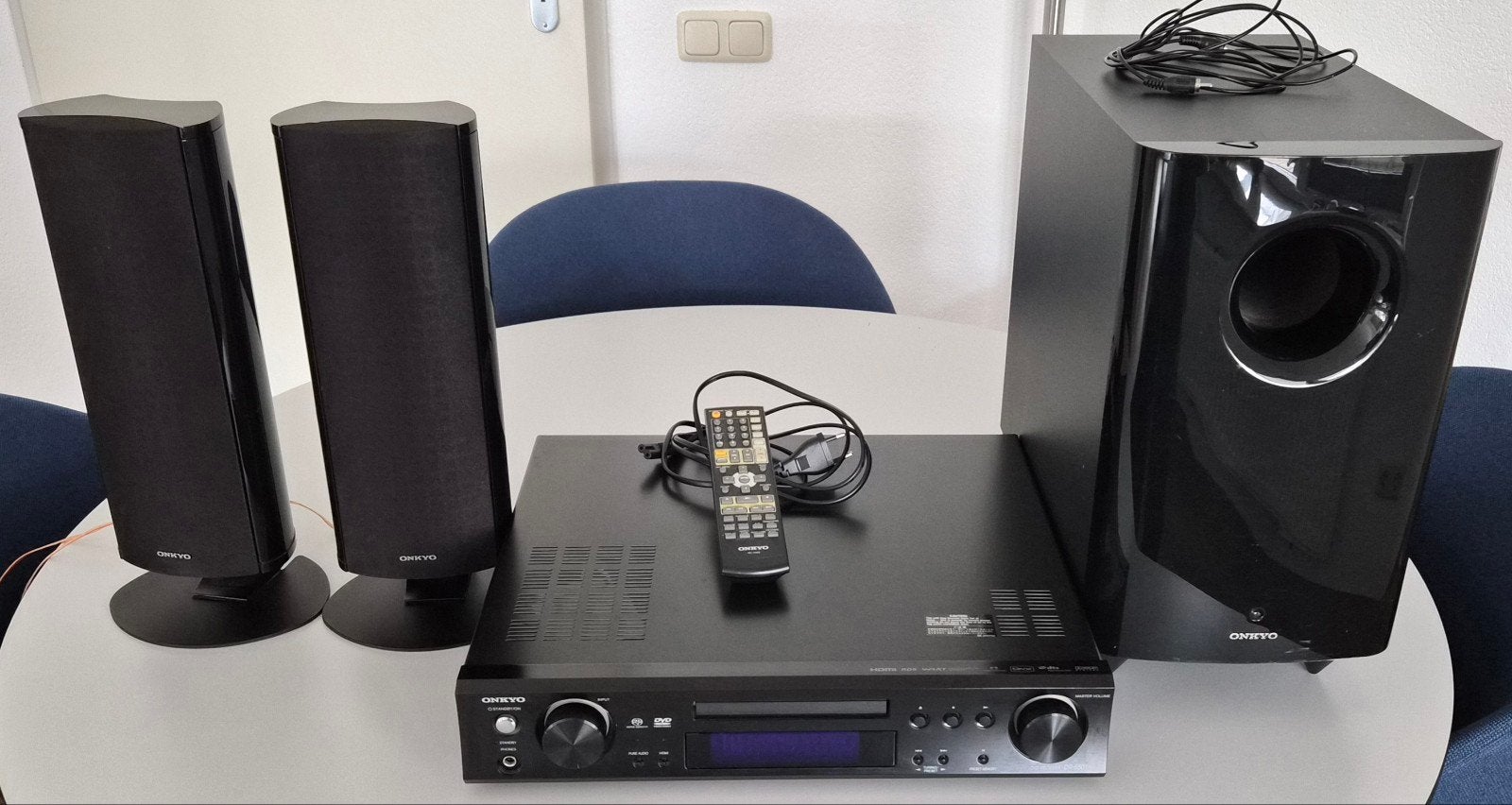 Onkyo LS V 501 B 2.1 Receiver, 70 watt of meer, Zo goed als nieuw, 5.1-systeem, Overige spelers