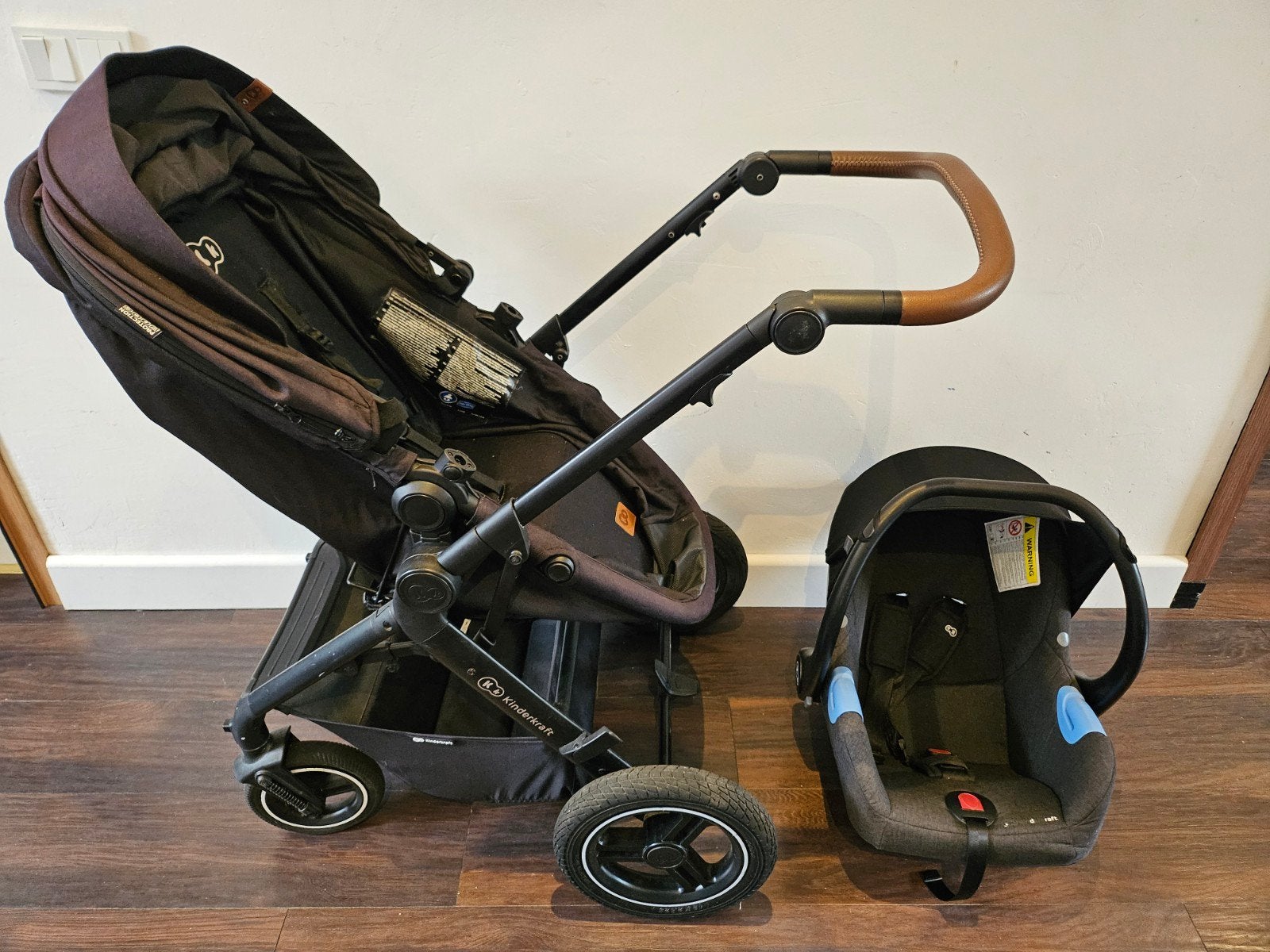 Kinderkraft kinderwagen complete set + autostoel, Kinderen en Baby's, Kinderwagens en Combinaties, Gebruikt, Met autostoeltje