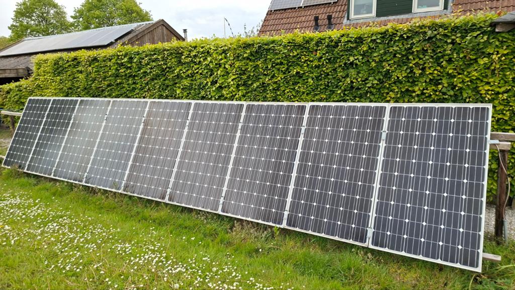 Zonnepanelen set met omvormer - Suntech 250Wp, Doe-het-zelf en Verbouw, Zonnepanelen en Toebehoren, Ophalen of Verzenden, Gebruikt
