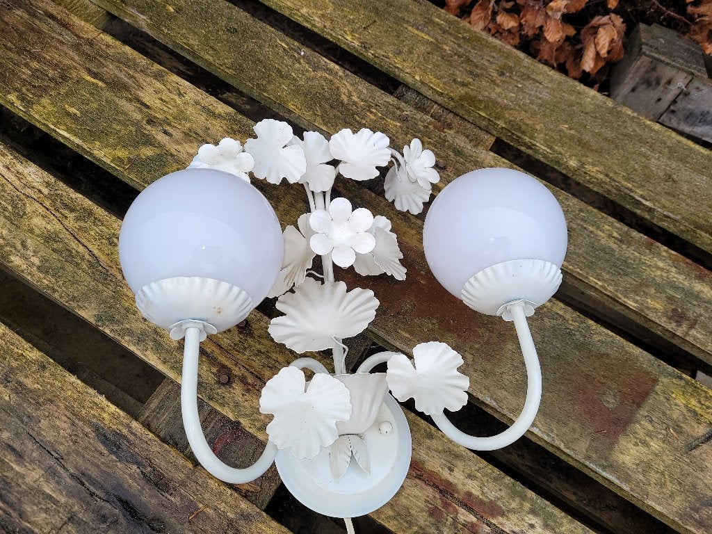 vintage zeer oude metalen bloemen lamp, Antiek en Kunst, Antiek | Lampen, Ophalen of Verzenden